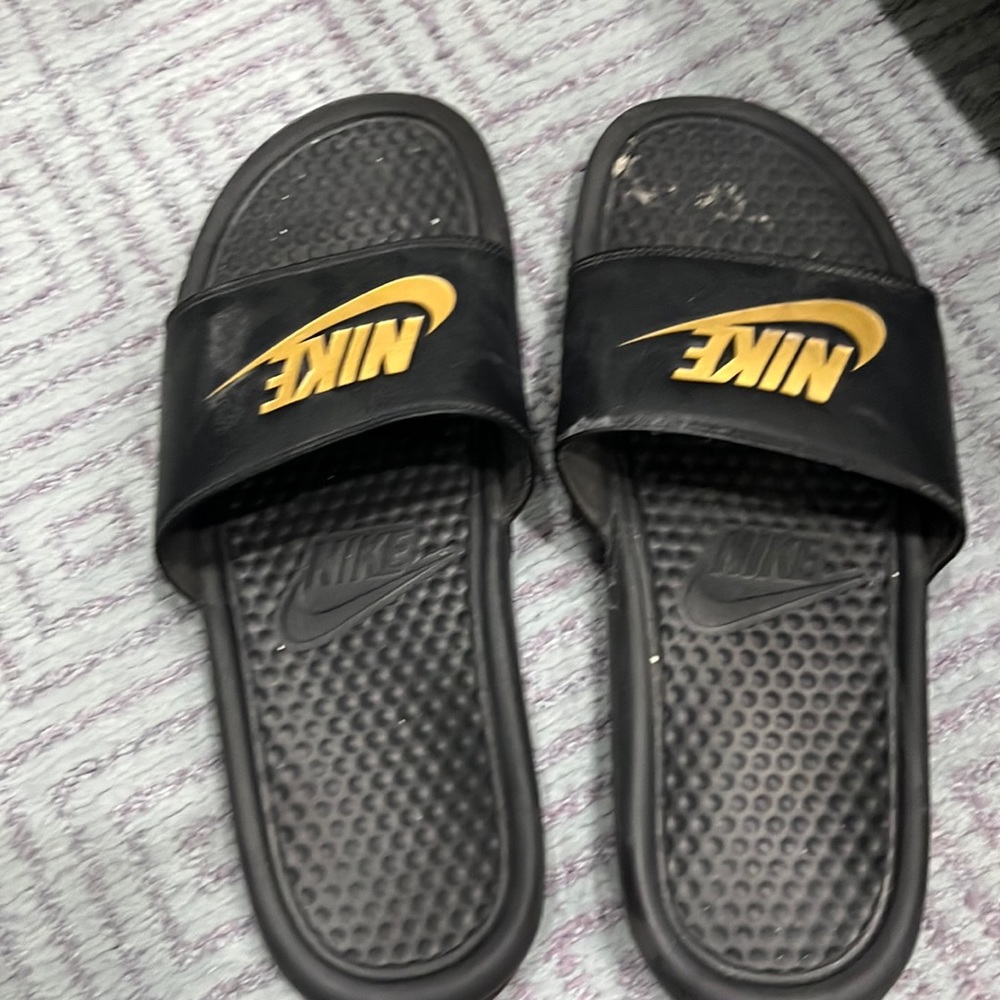 Nike slides